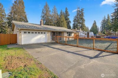 11907 47th Drive NE, Marysville, WA 98271 - Photo 2