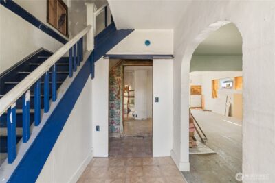 515 W 1st Street , Aberdeen, WA 98520 - Photo 2