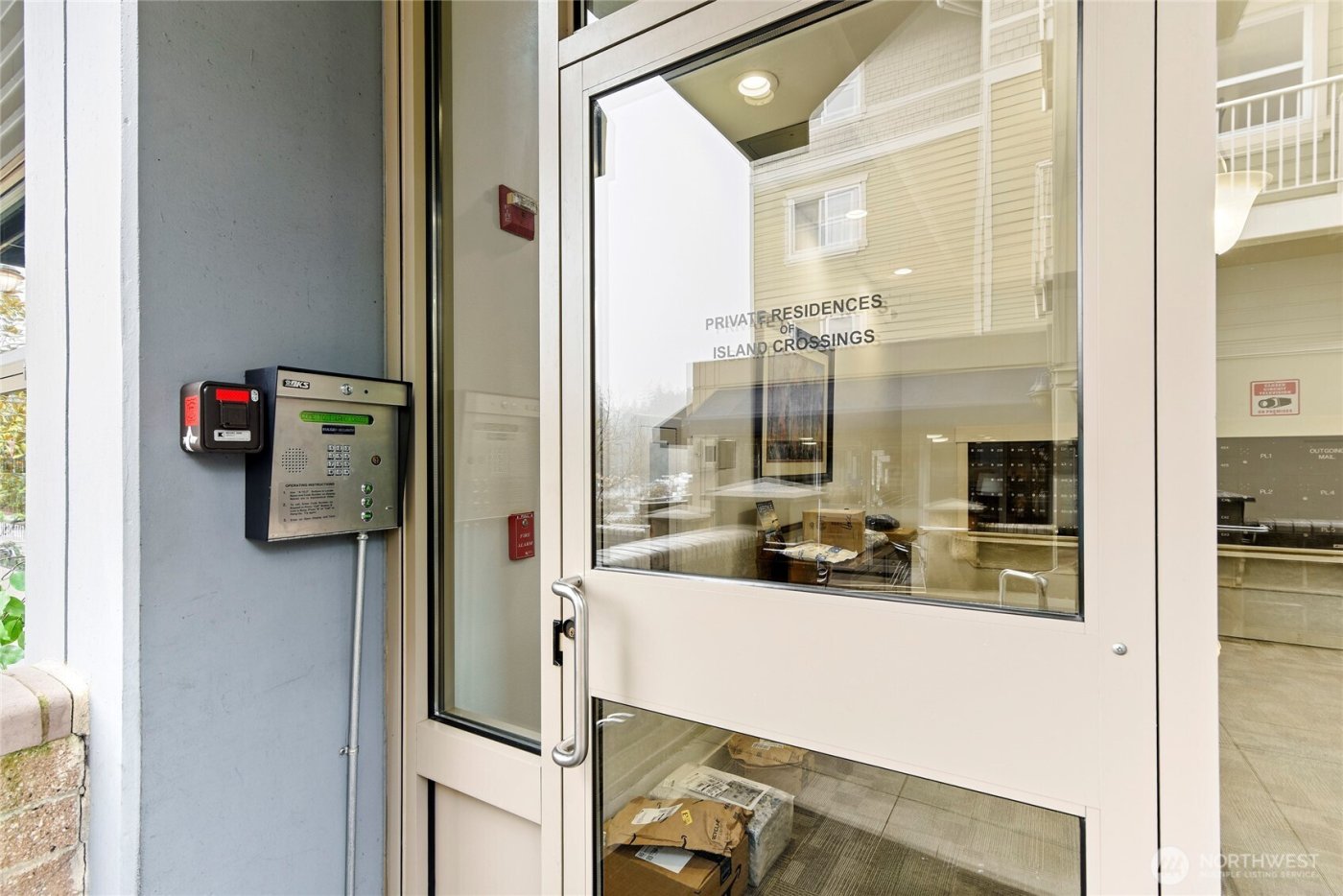 300 High School Road NE #314, Bainbridge Island, WA 98110