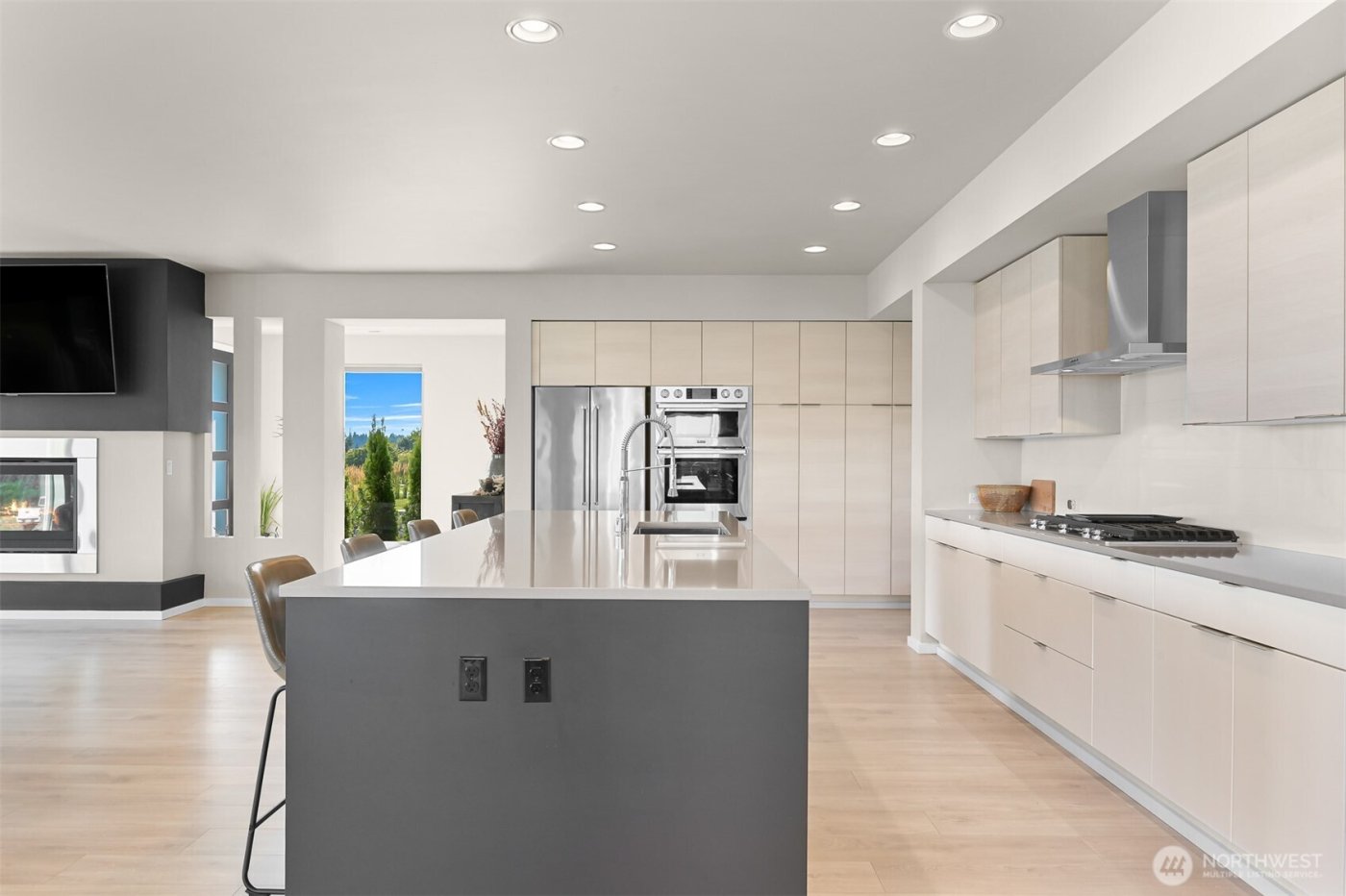 8452 Camas Drive , Blaine, WA 98230