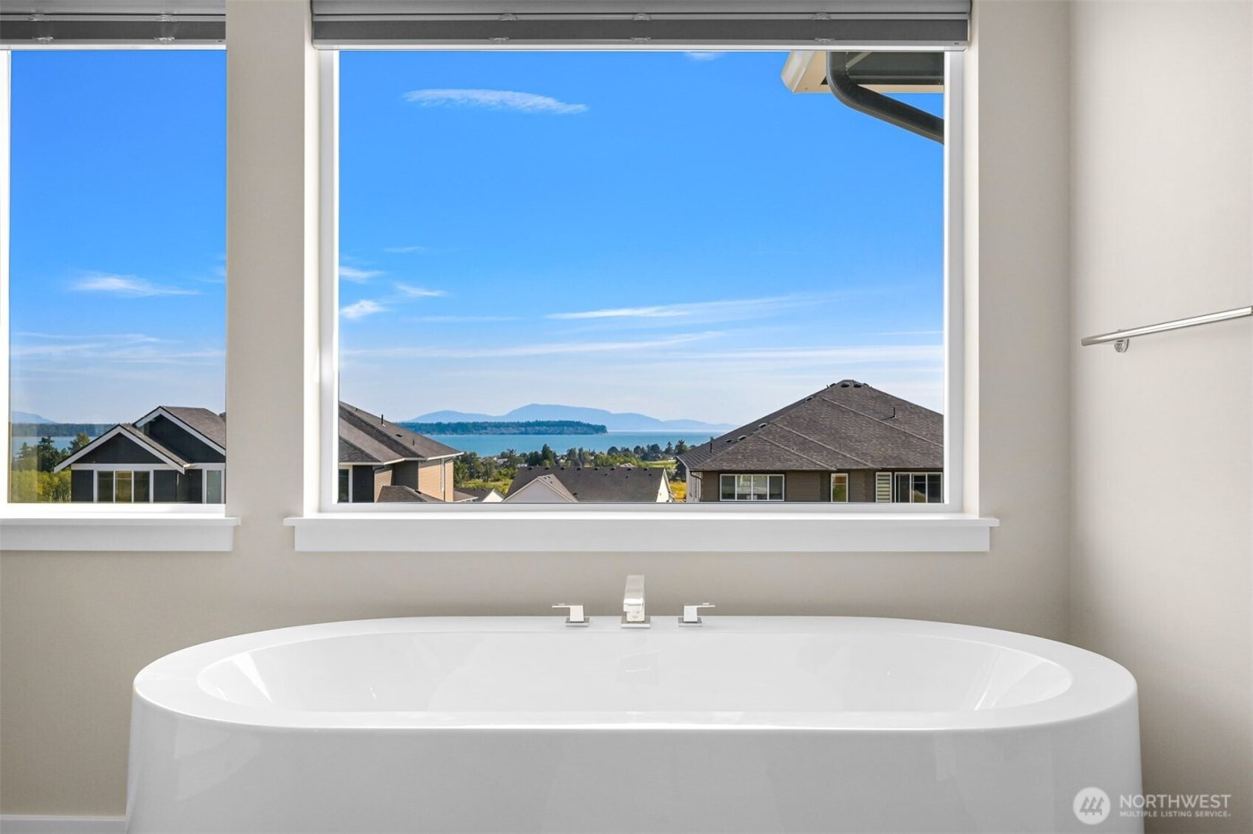 8452 Camas Drive , Blaine, WA 98230