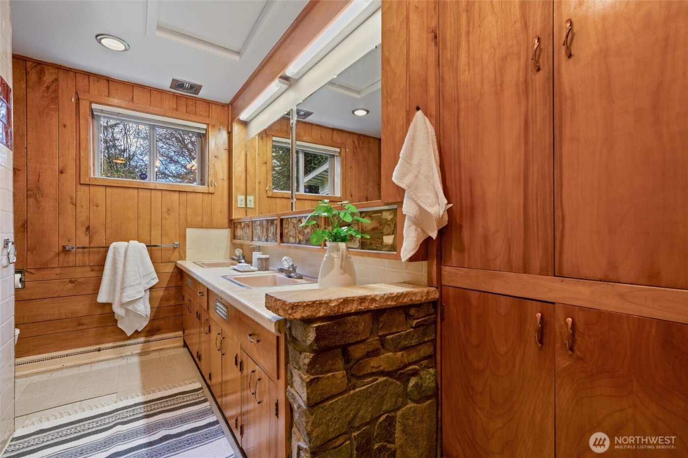 3649 Long Lake Road SE, Port Orchard, WA 98366