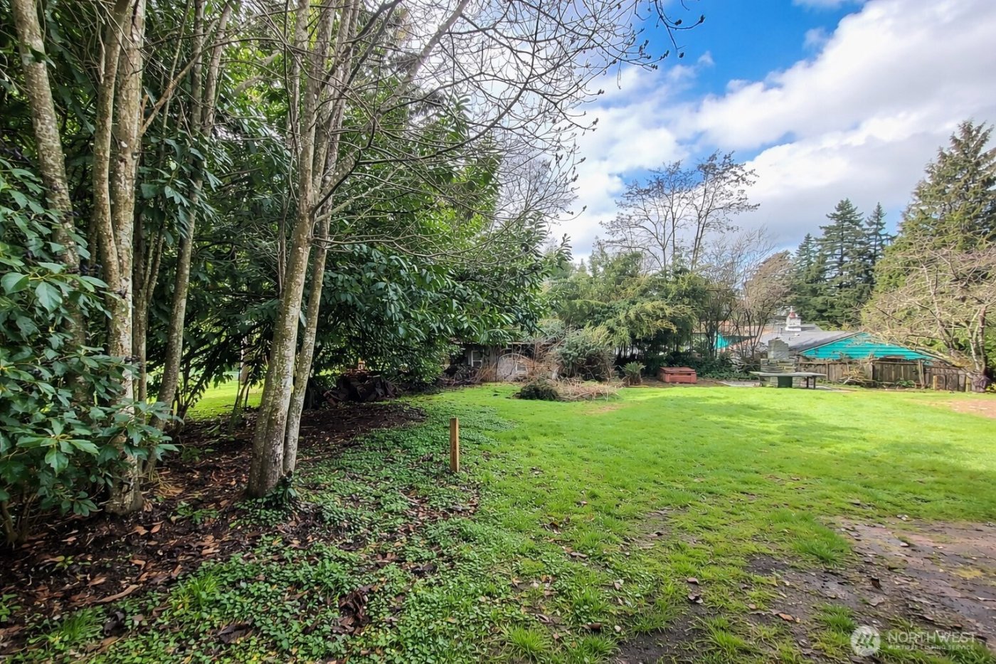 7417 NE 170th Street , Kenmore, WA 98028