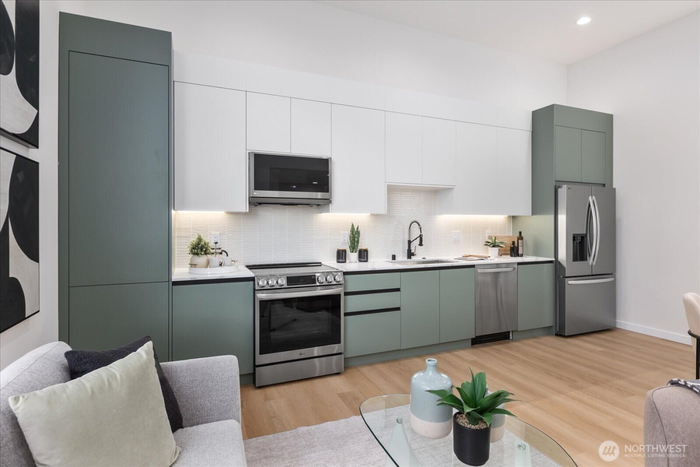 3118 Queen Anne Avenue N, Seattle, WA 98119