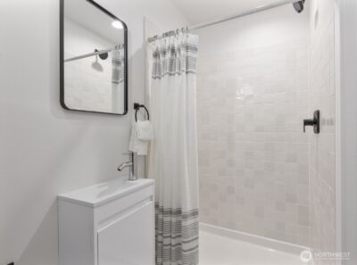 3118 Queen Anne Avenue N, Seattle, WA 98119 - Photo 23