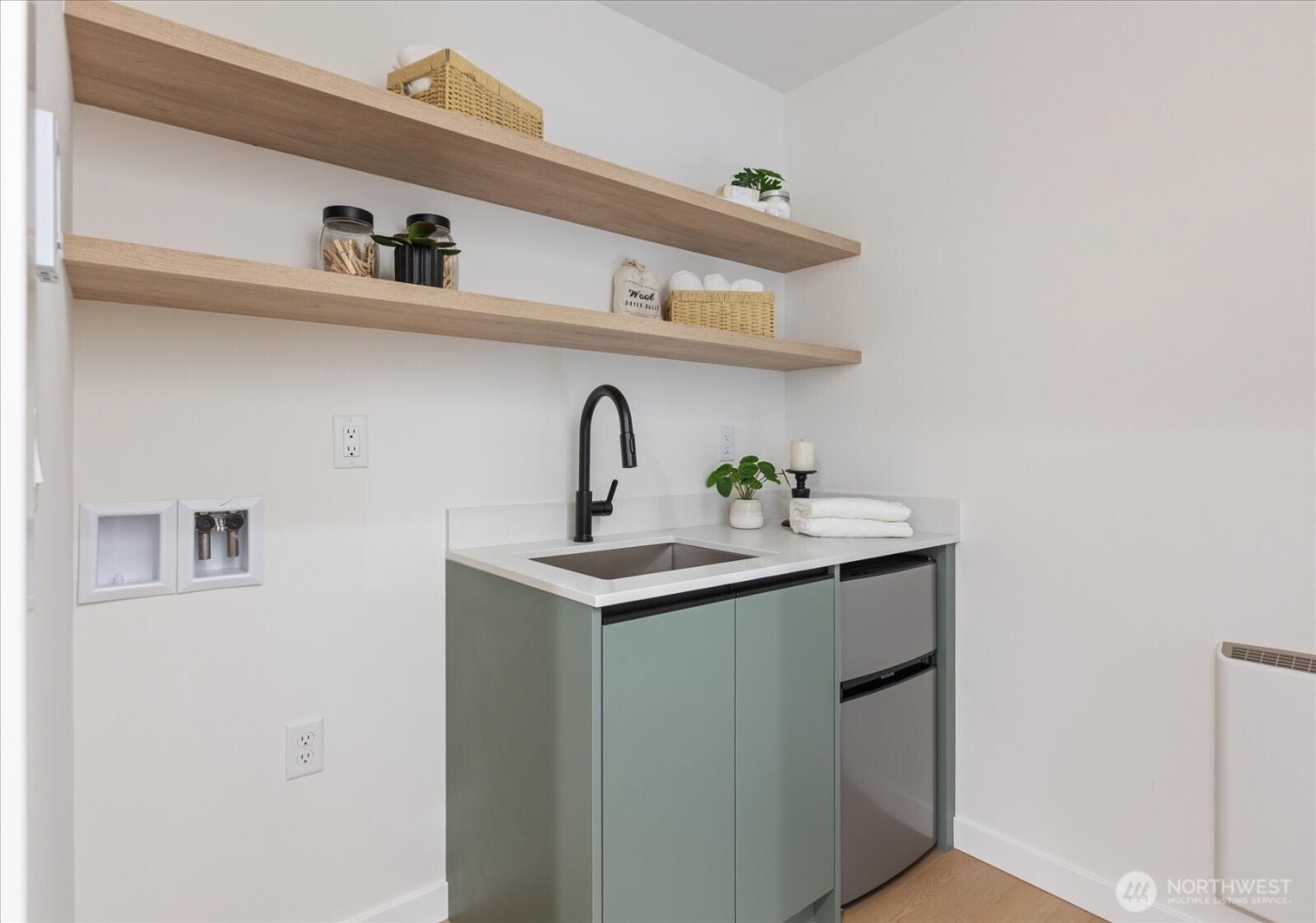 3118 Queen Anne Avenue N, Seattle, WA 98119