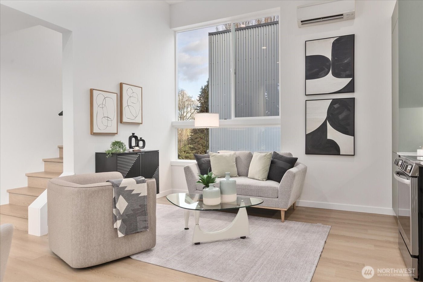 3118 Queen Anne Avenue N, Seattle, WA 98119