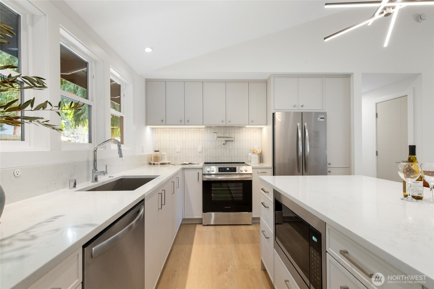 8920 168th Avenue NE, Redmond, WA 98052