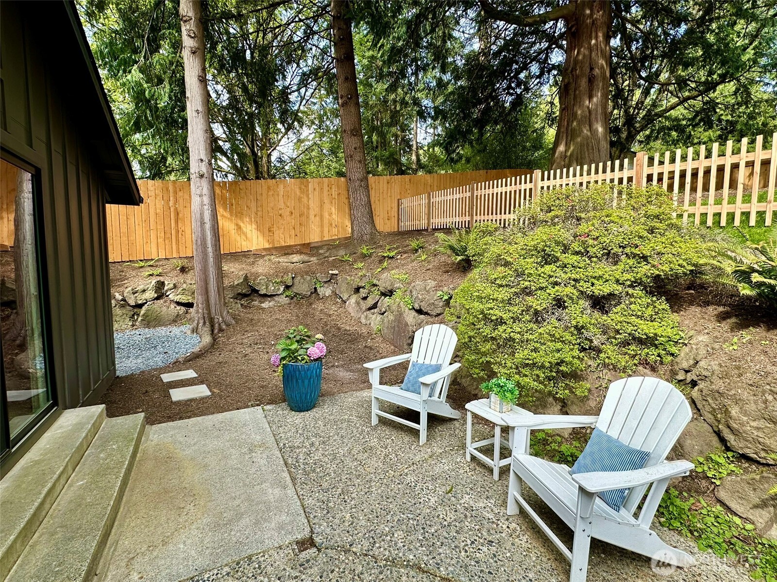 8920 168th Avenue NE, Redmond, WA 98052