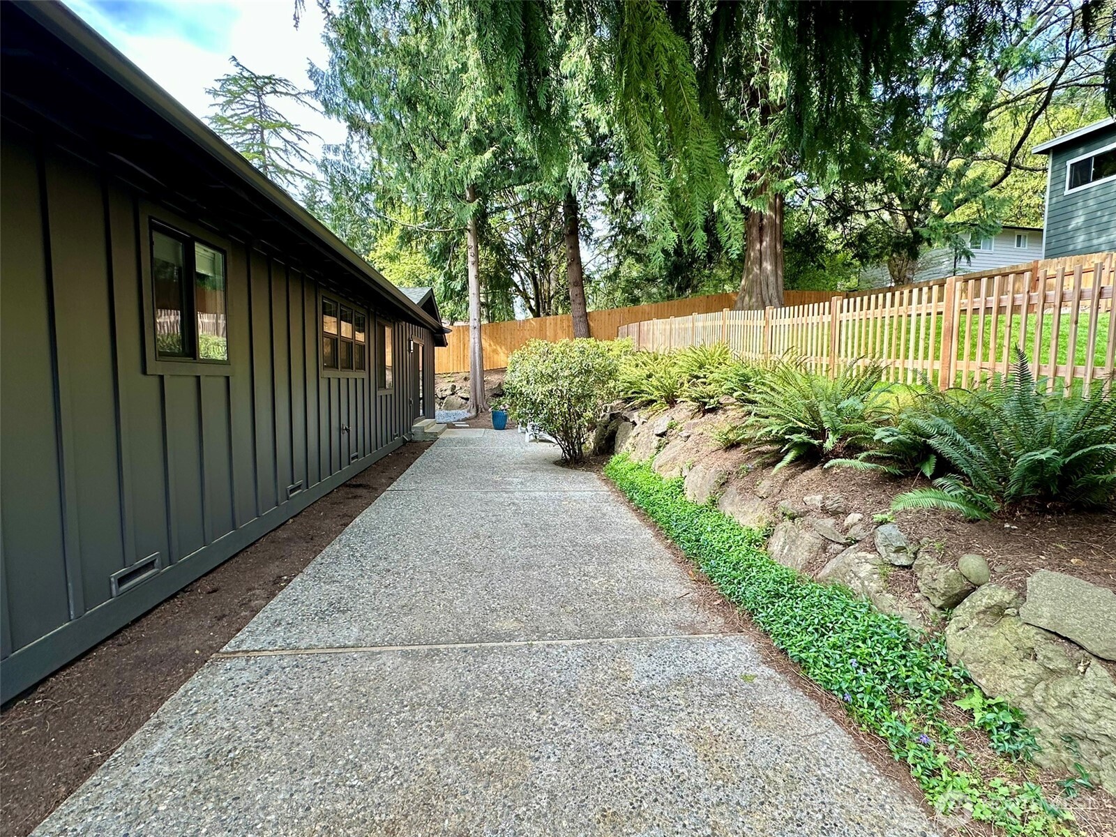 8920 168th Avenue NE, Redmond, WA 98052