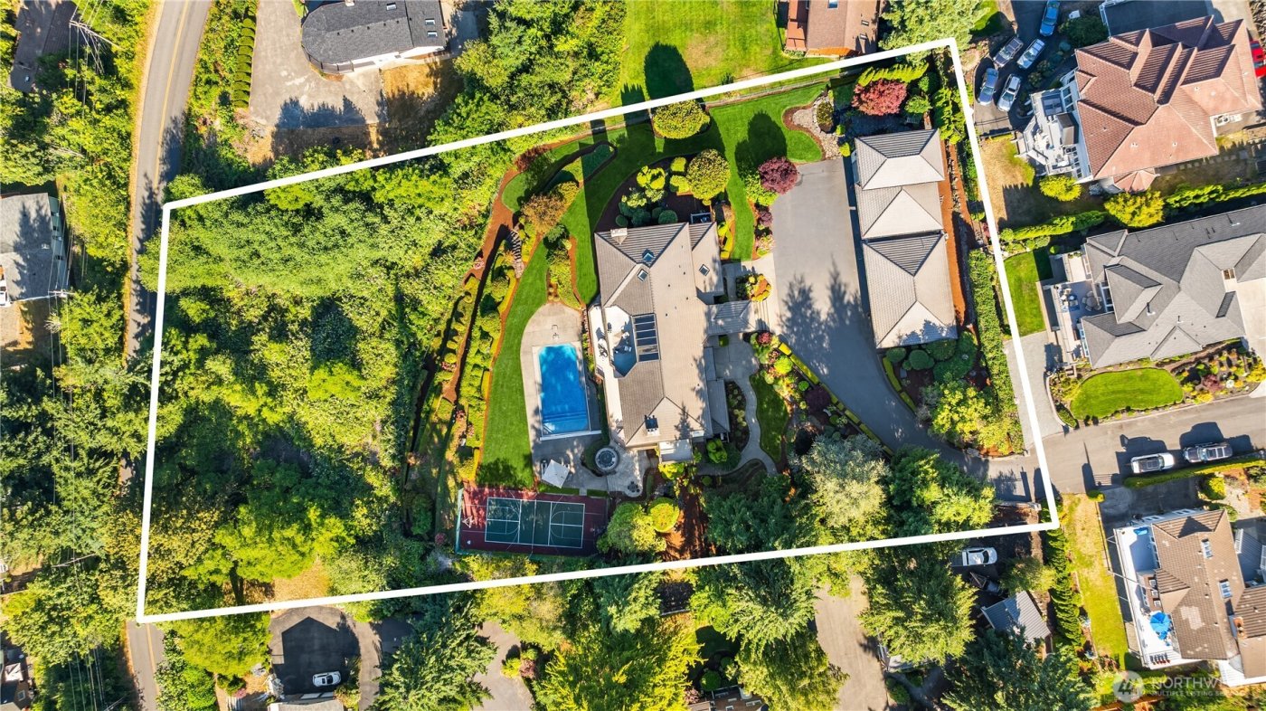 6411 View Street NE, Tacoma, WA 98422
