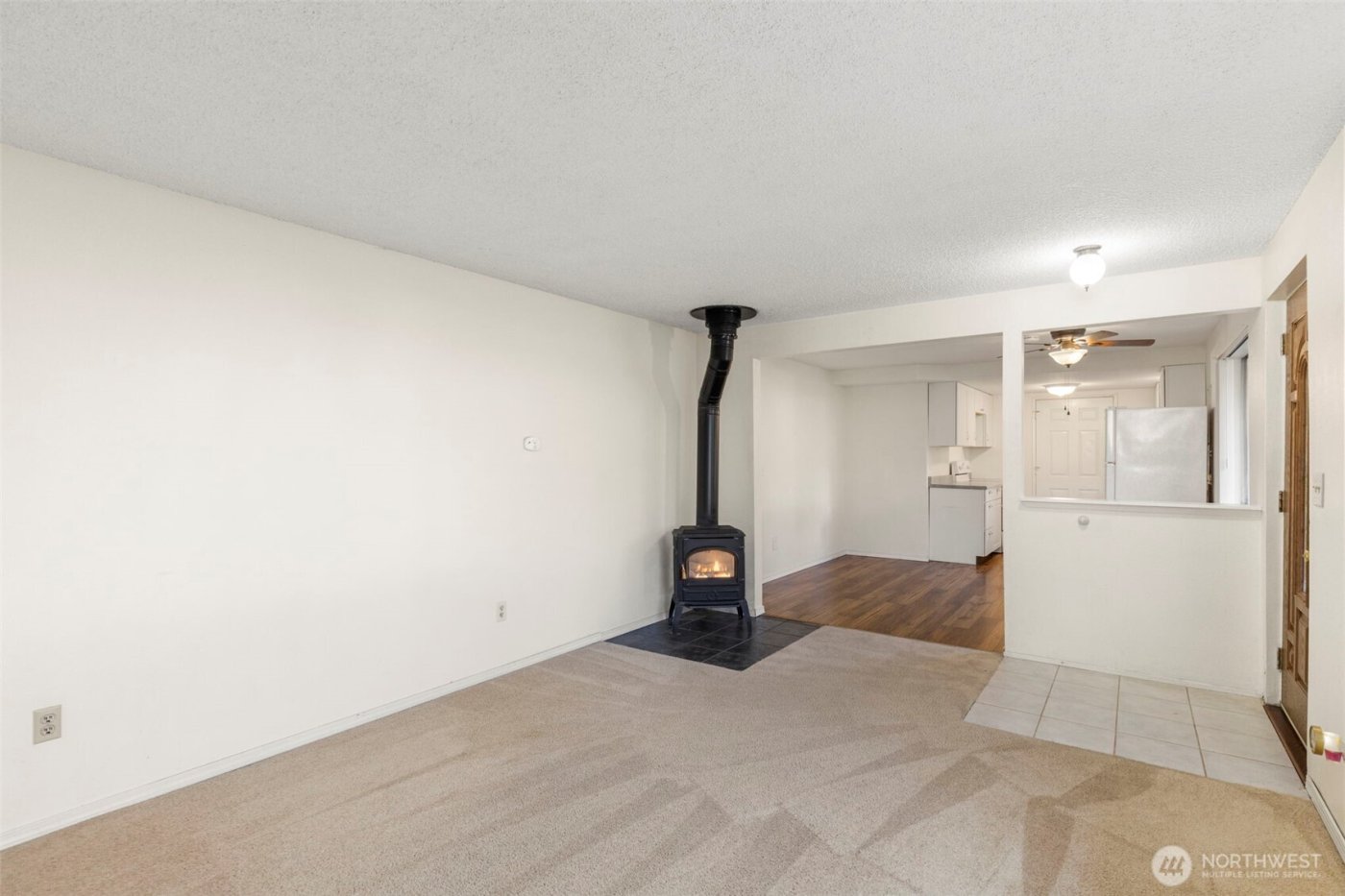 7606 Sandy Way NE, Poulsbo, WA 98370