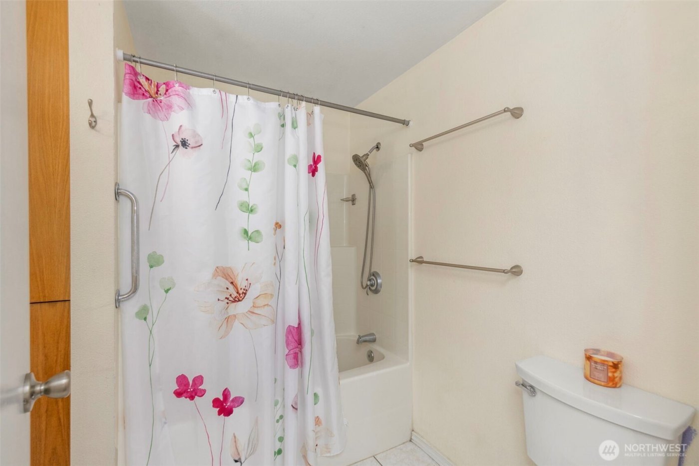 7606 Sandy Way NE, Poulsbo, WA 98370