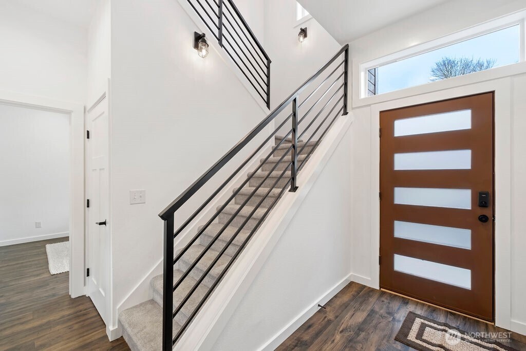 4837 S Holly Street , Seattle, WA 98118