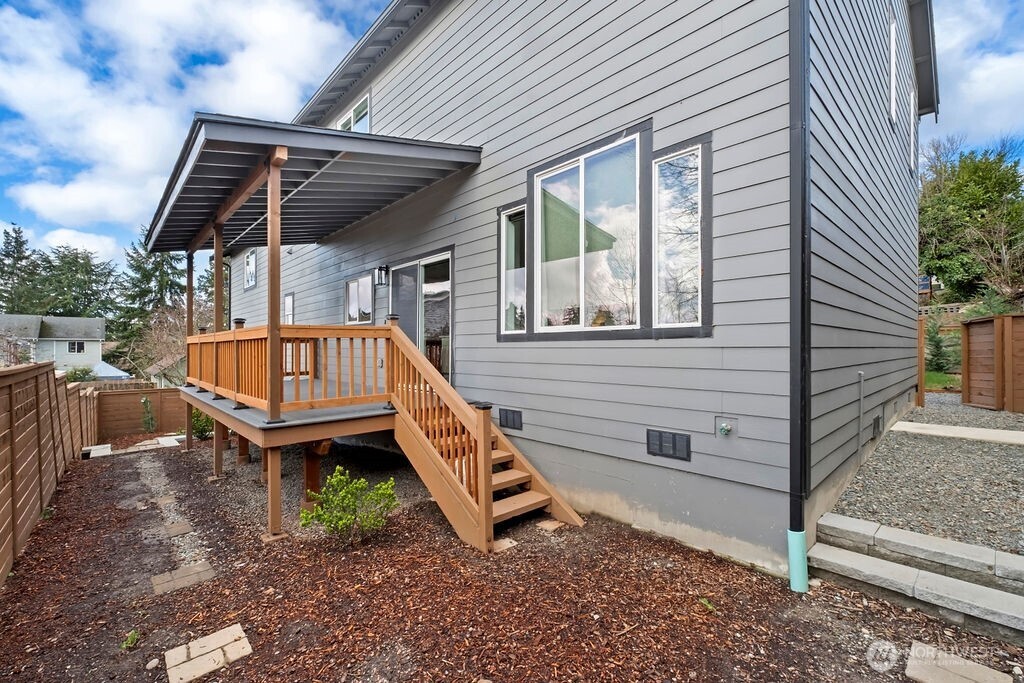 4837 S Holly Street , Seattle, WA 98118