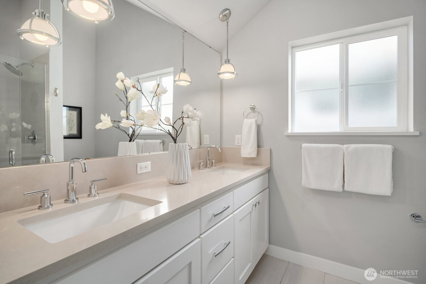 22773 SE 14th Court #10, Sammamish, WA 98075