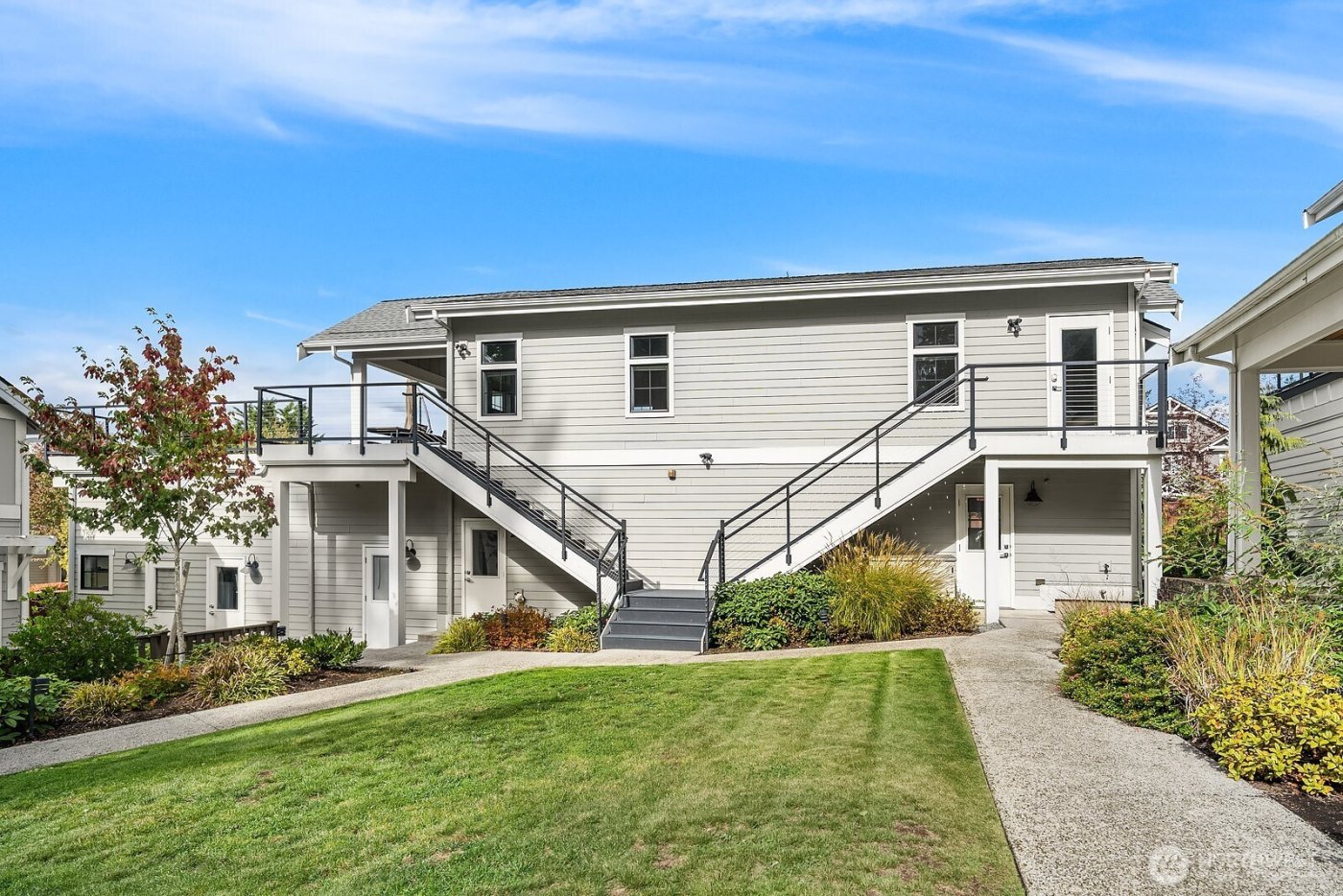 22773 SE 14th Court #10, Sammamish, WA 98075