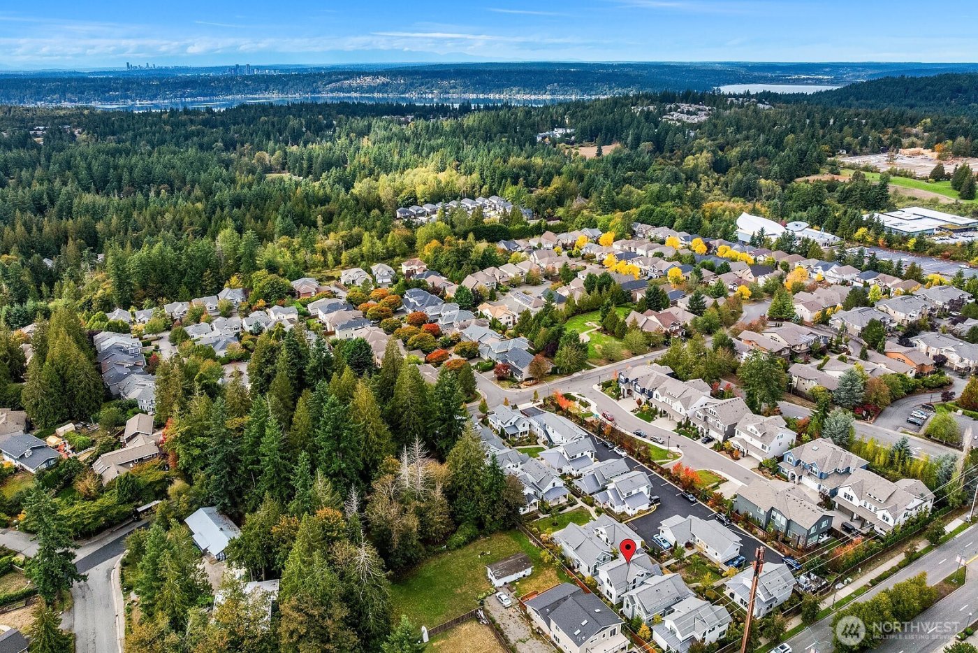 22773 SE 14th Court #10, Sammamish, WA 98075