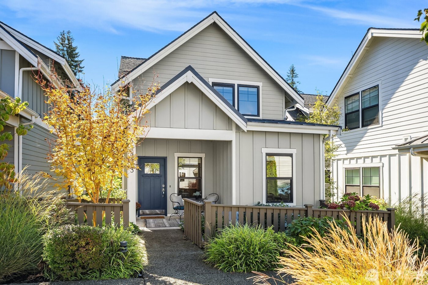 22773 SE 14th Court #10, Sammamish, WA 98075