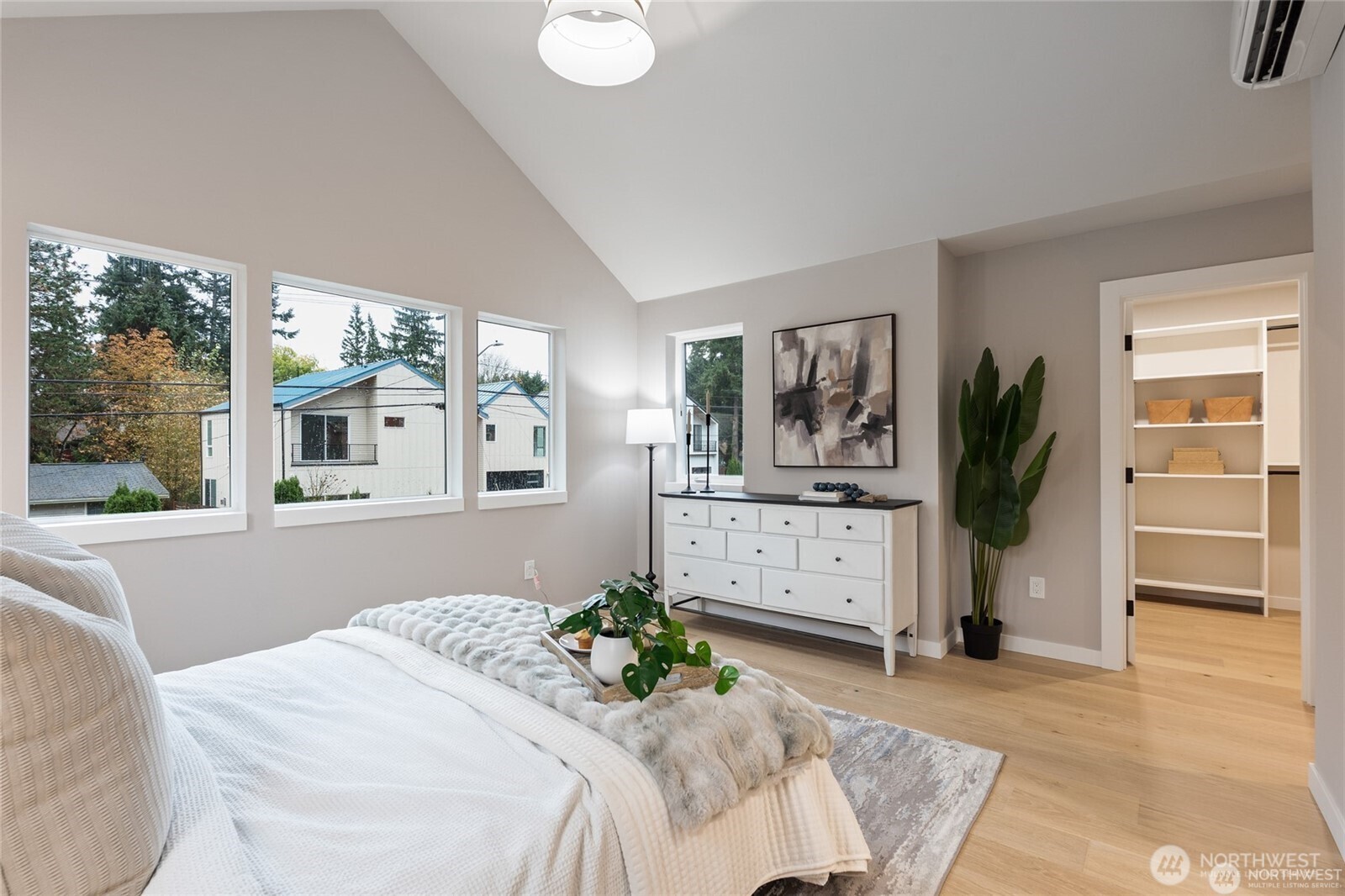 9012 124th Lane NE, Kirkland, WA 98033