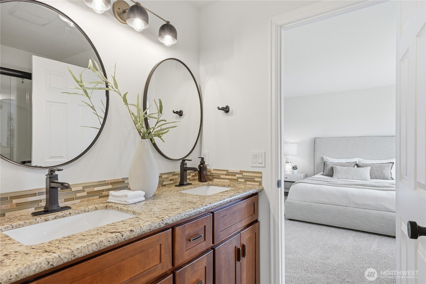 21213 SE 279th Place , Maple Valley, WA 98038