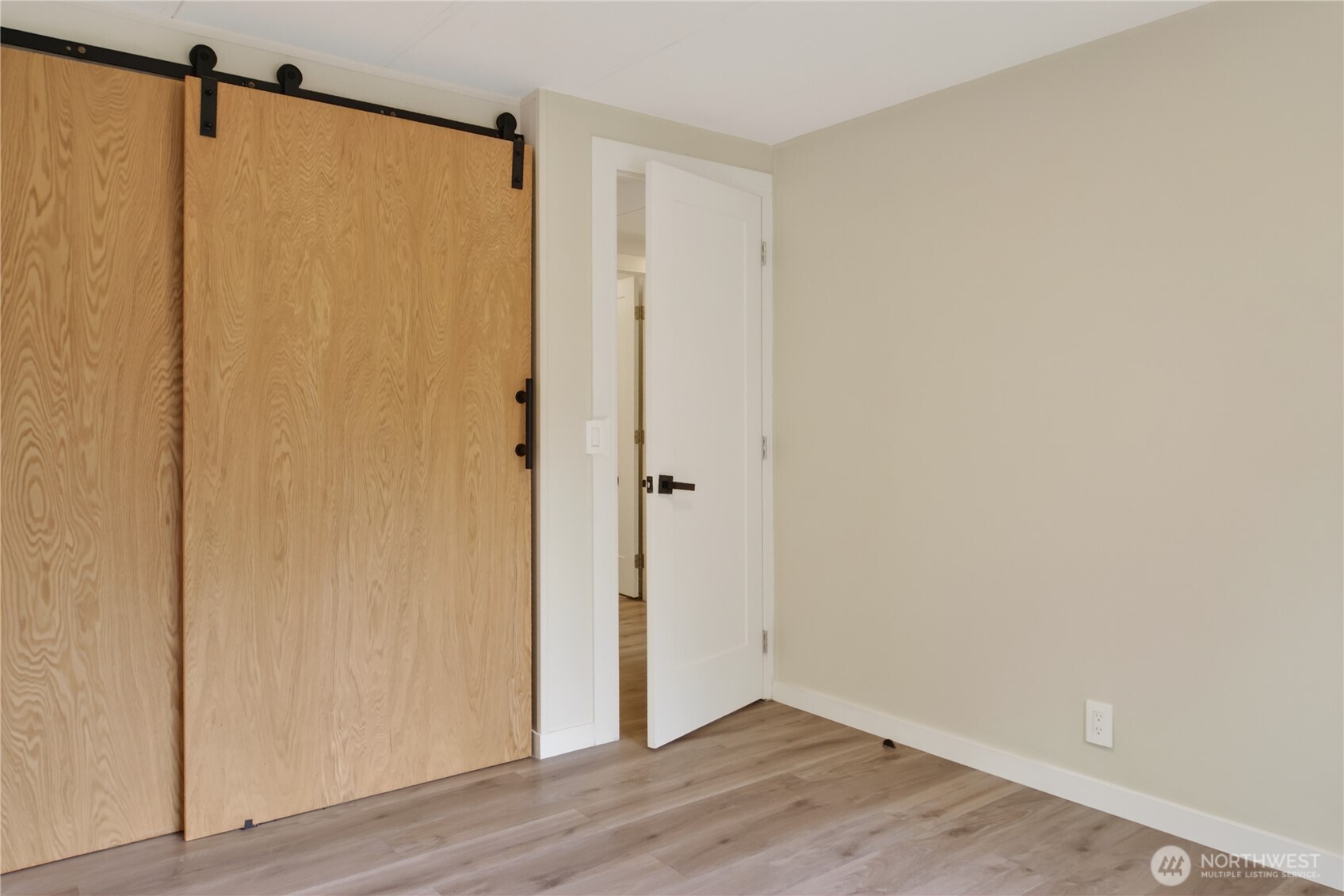 2424 S 130th Place , SeaTac, WA 98168