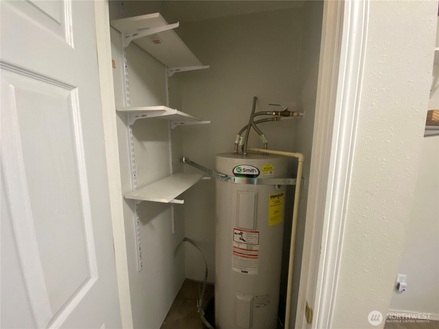 320 C Street , South Bend, WA 98586