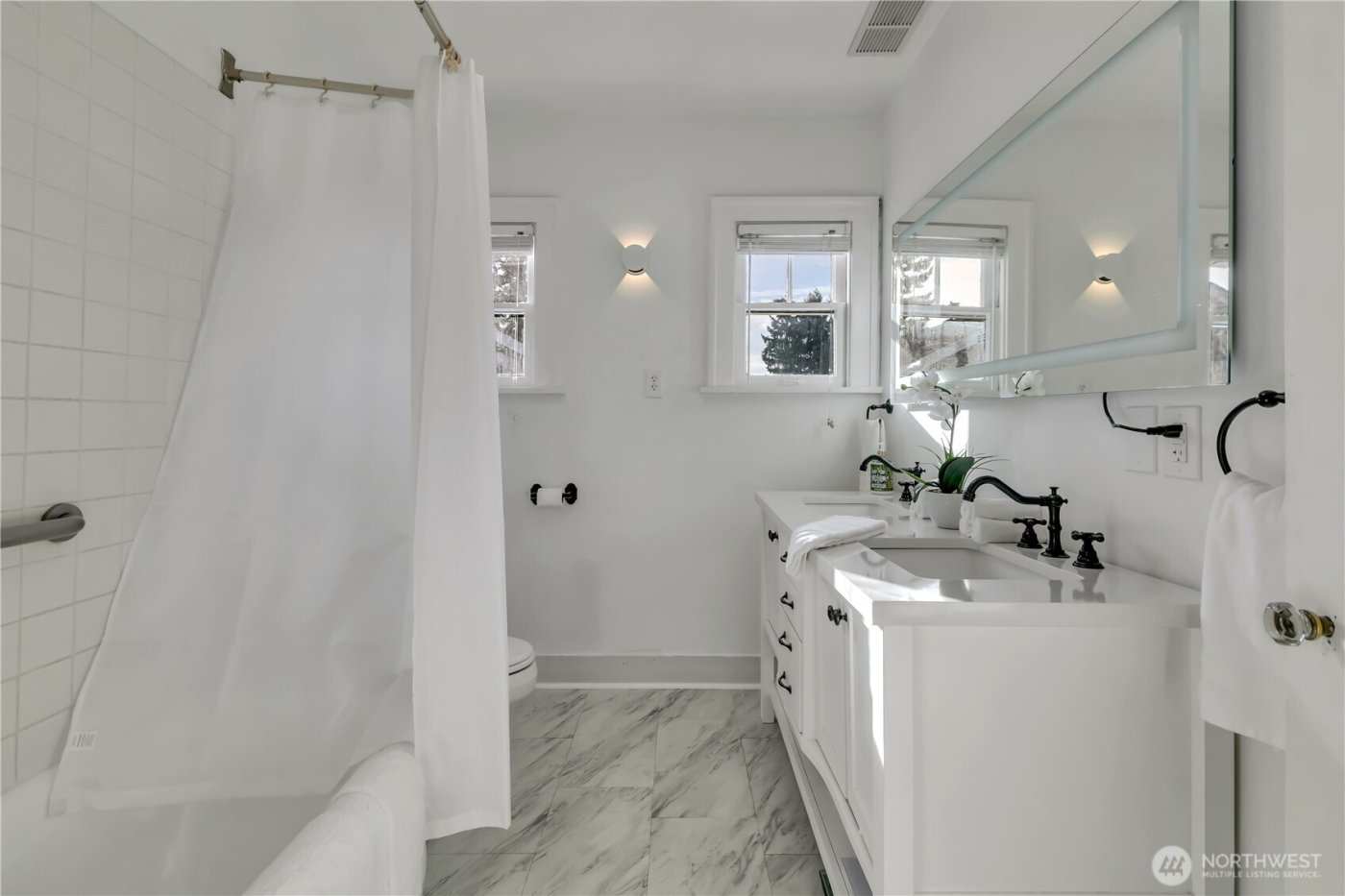 7656 Pacific Avenue , Tacoma, WA 98408