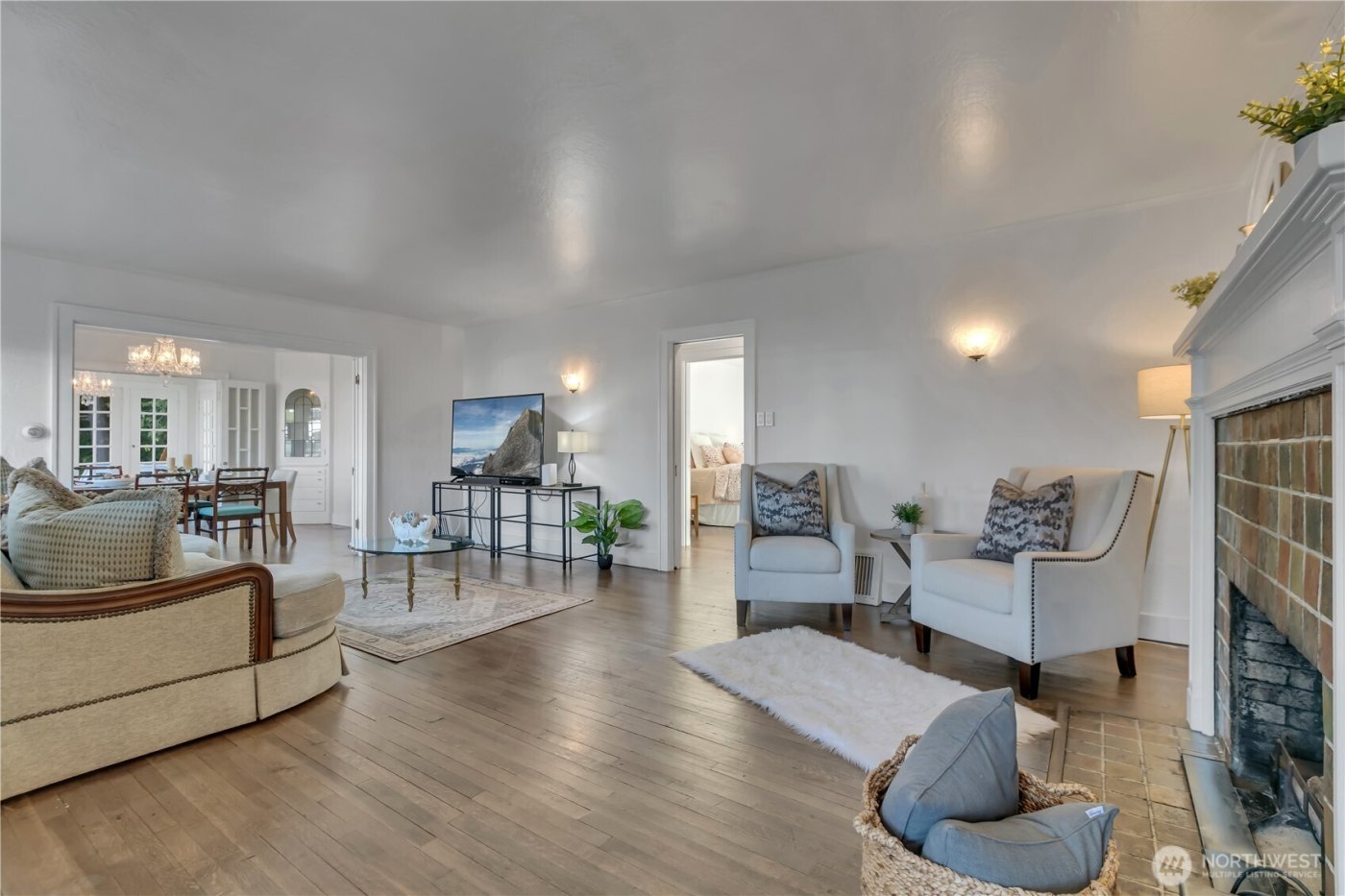 7656 Pacific Avenue , Tacoma, WA 98408