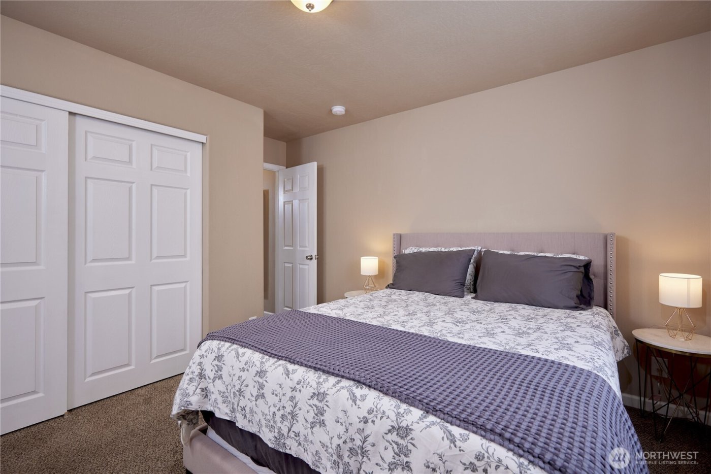 123 E Maple Street , Walla Walla, WA 99362