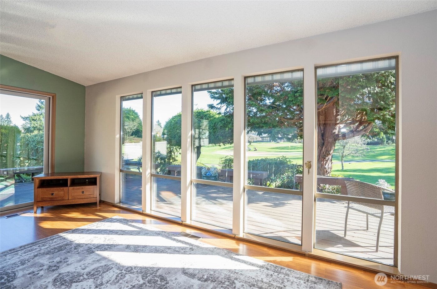 8401 Amber Drive SW, Lakewood, WA 98498-5042