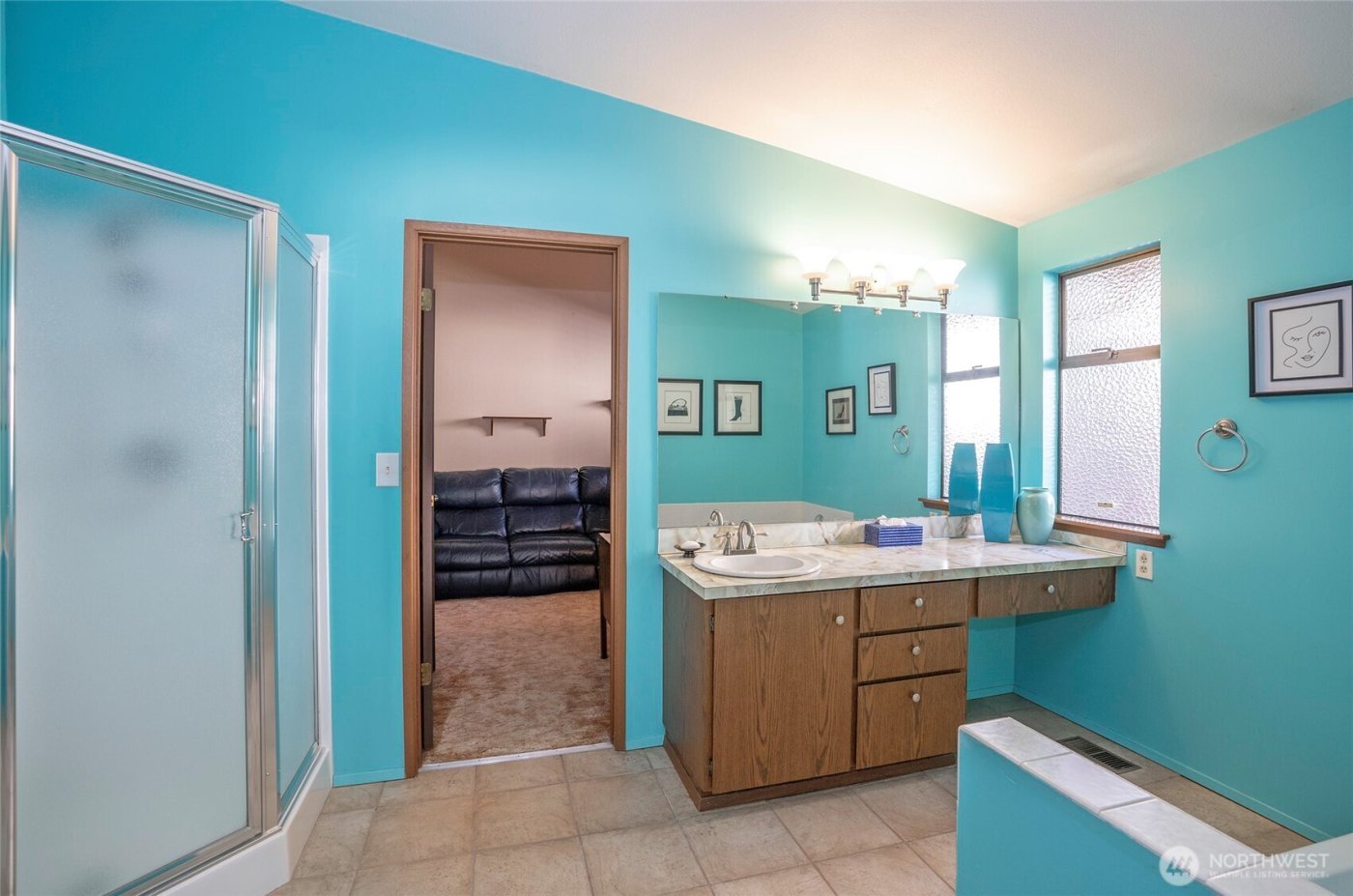 8401 Amber Drive SW, Lakewood, WA 98498-5042