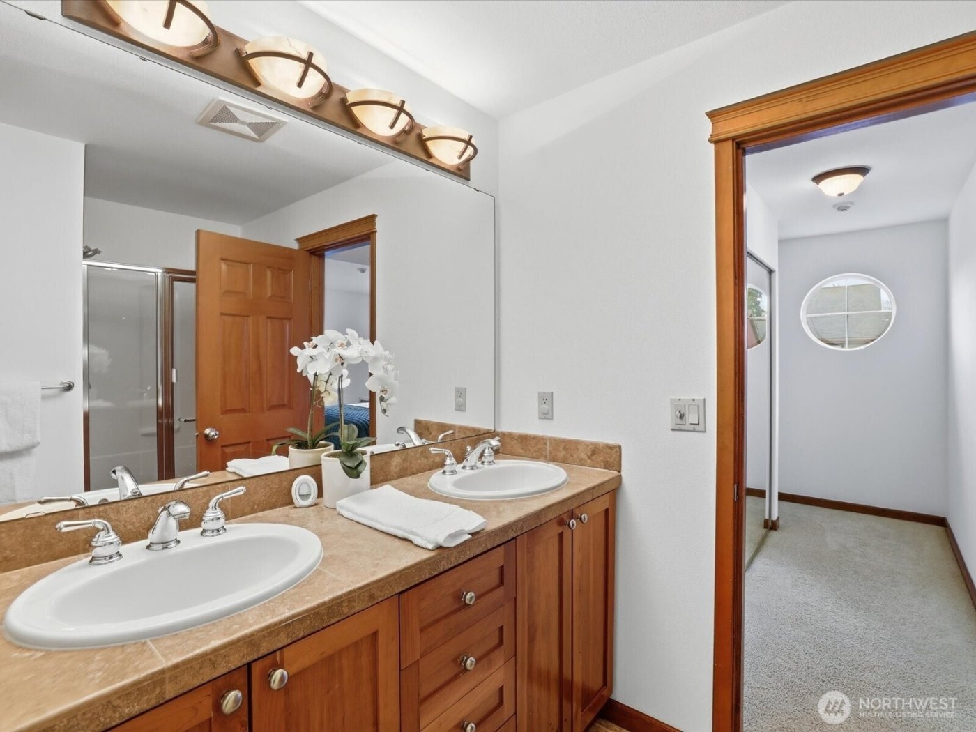 18410 36th Avenue W #C, Lynnwood, WA 98037