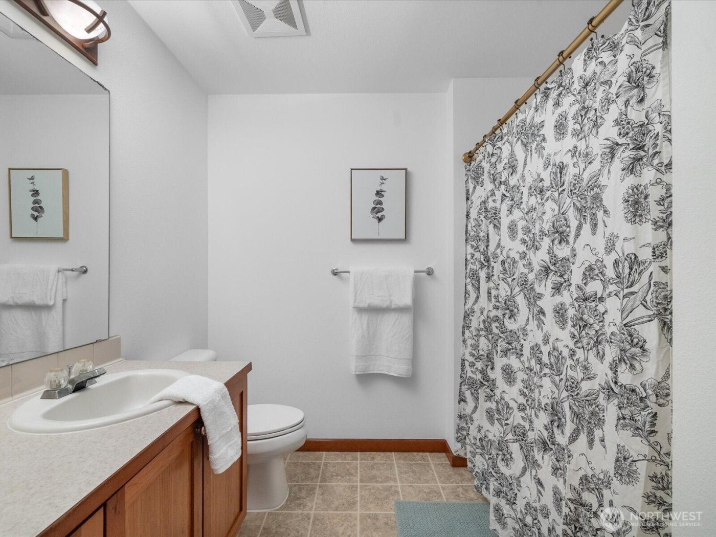 18410 36th Avenue W #C, Lynnwood, WA 98037