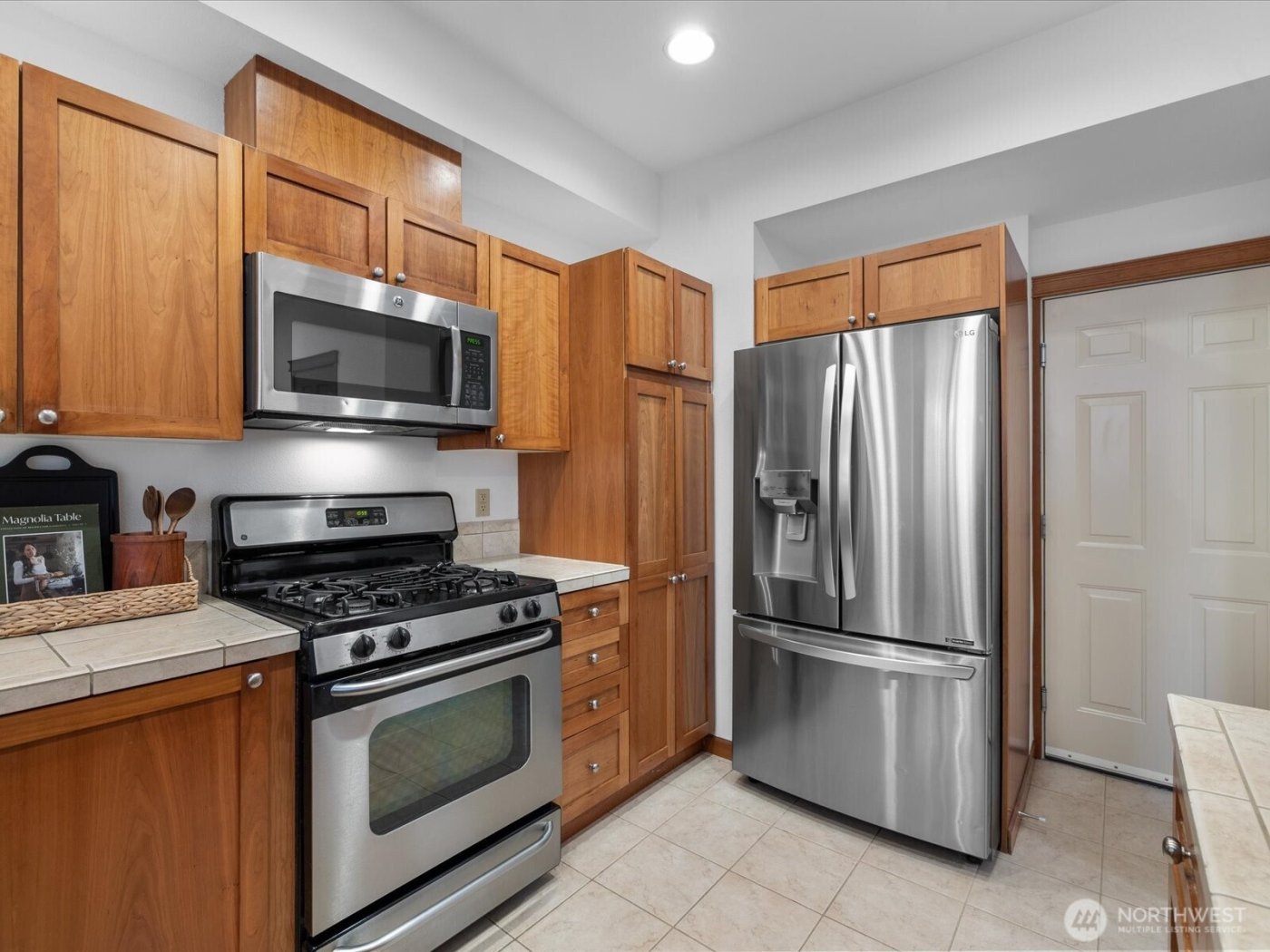 18410 36th Avenue W #C, Lynnwood, WA 98037