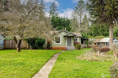 1065 9th Street , Washougal, WA 98671