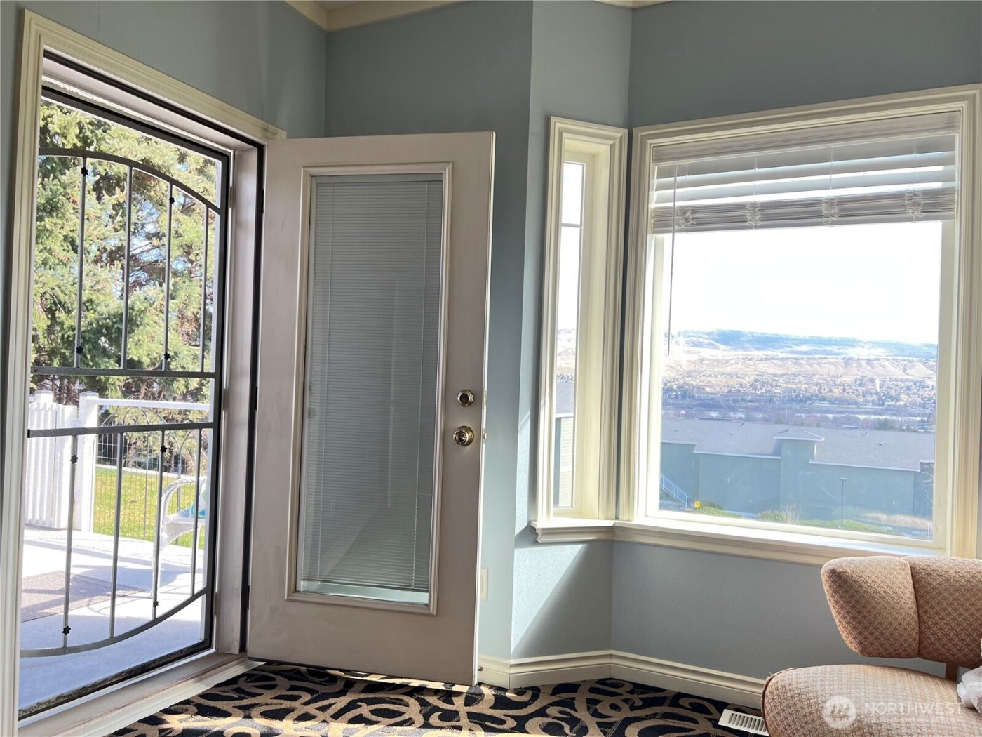 1601 Maiden Lane #E102, Wenatchee, WA 98801