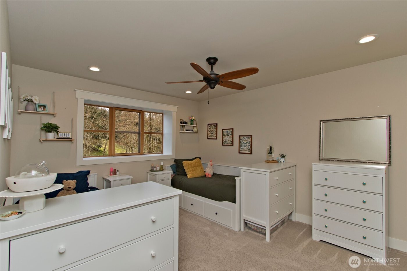 25116 SE 162nd Street , Issaquah, WA 98027