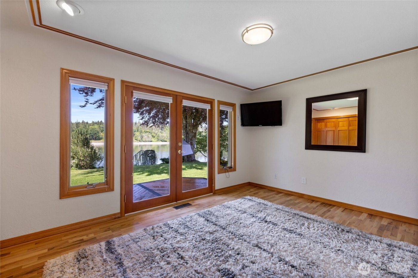 295 SE Bayview Road , Shelton, WA 98584