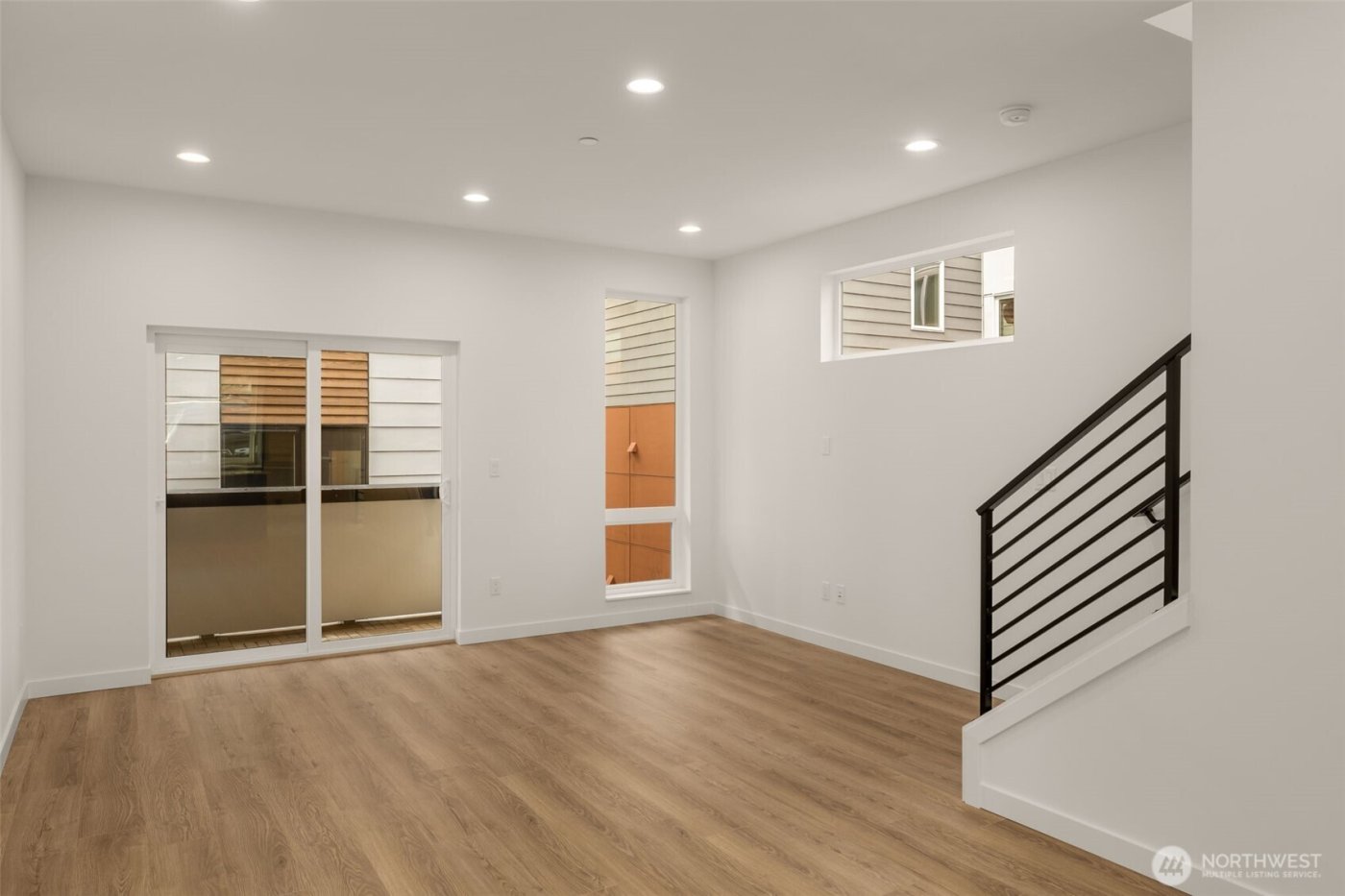 914 B 15th Avenue , Seattle, WA 98122