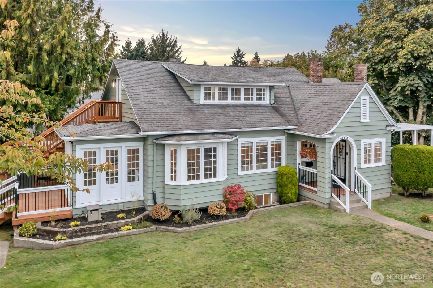 7656 Pacific Avenue , Tacoma, WA 98408