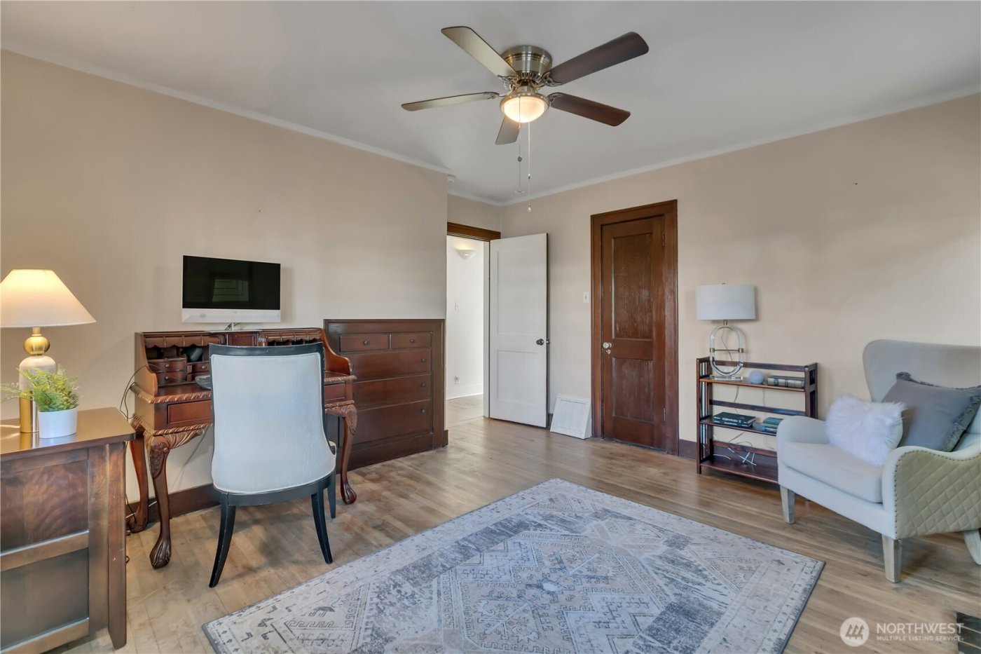 7656 Pacific Avenue , Tacoma, WA 98408