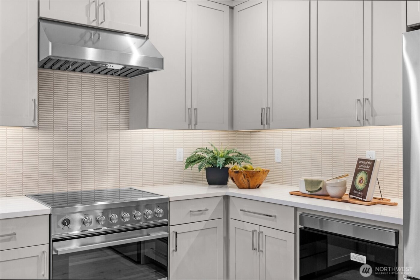 1410 N 47th Street #A, Seattle, WA 98103