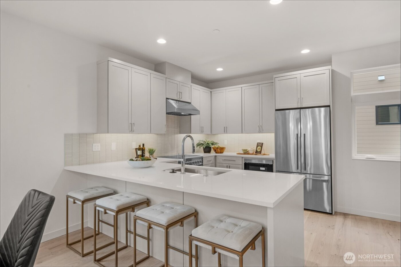 1410 N 47th Street #A, Seattle, WA 98103