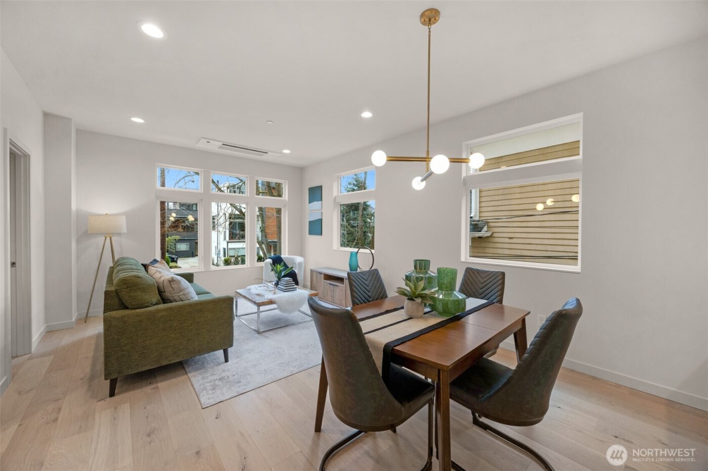 1410 N 47th Street #A, Seattle, WA 98103