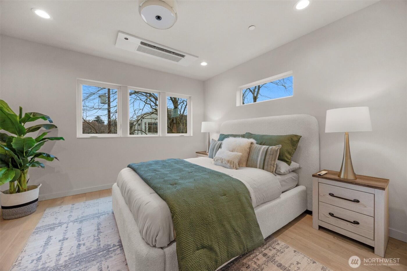 1410 N 47th Street #A, Seattle, WA 98103