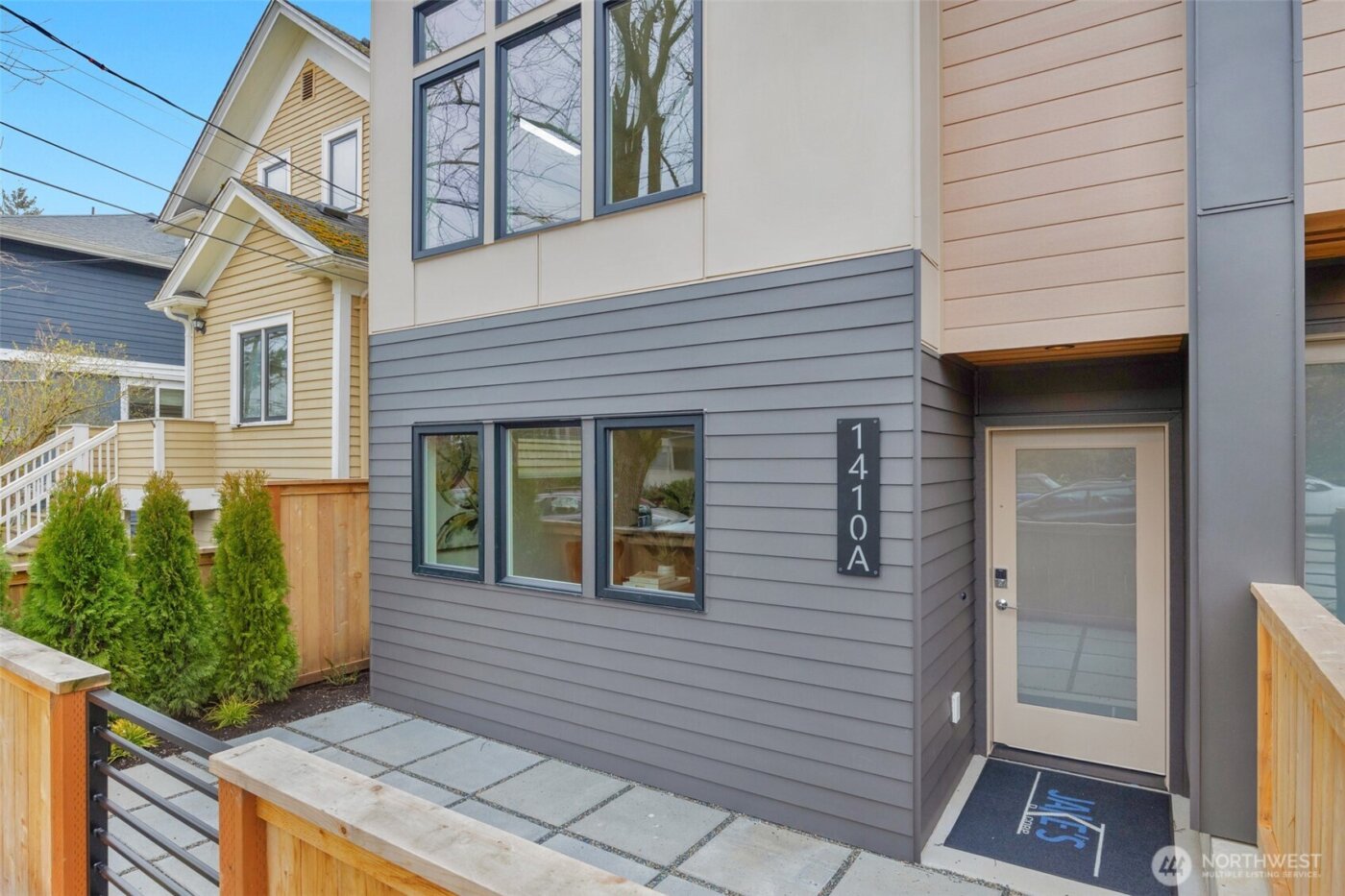 1410 N 47th Street #A, Seattle, WA 98103