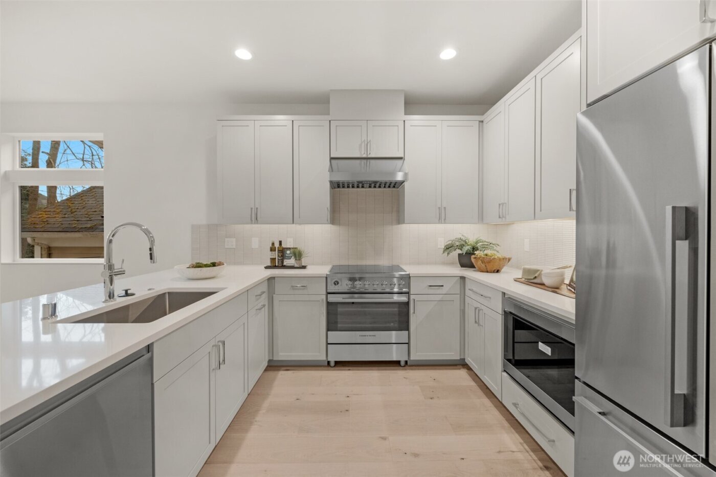 1410 N 47th Street #A, Seattle, WA 98103