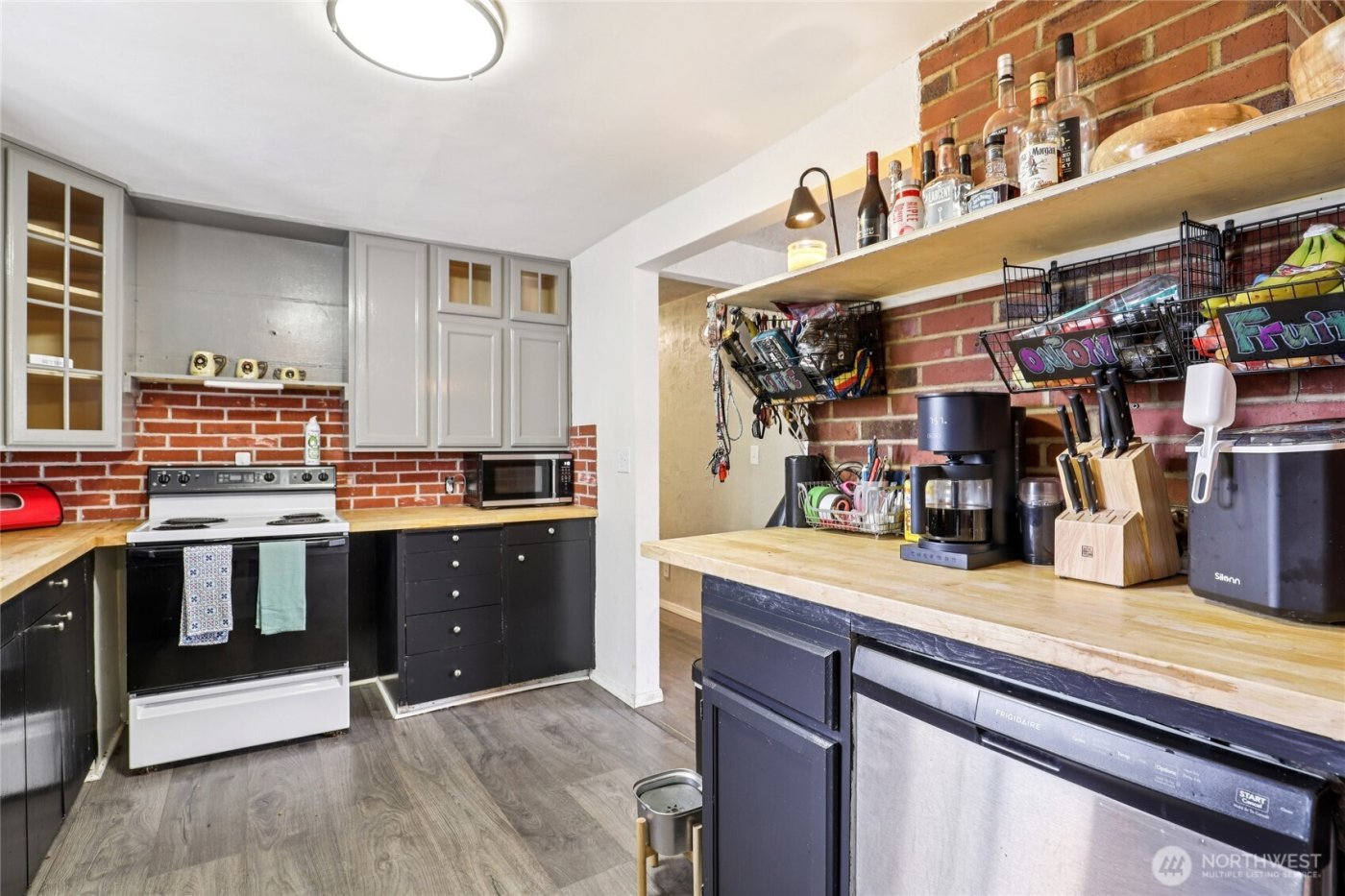 6415 NW Firwood Drive , Vancouver, WA 98665