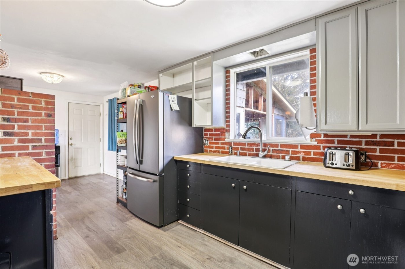 6415 NW Firwood Drive , Vancouver, WA 98665